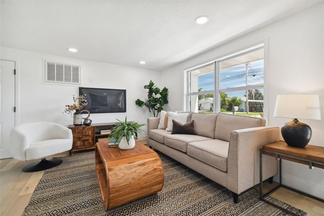 13617 FRANCES AVENUE, Hudson, FL 34667