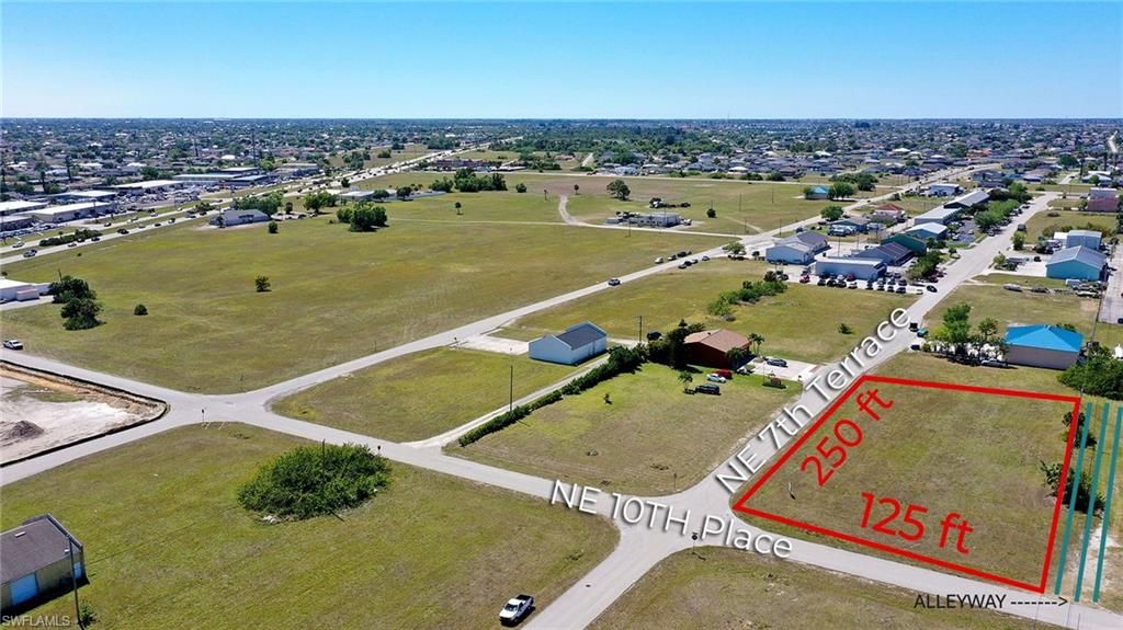 1069 NE 7th TER, CAPE CORAL, FL 33909 — photo 2
