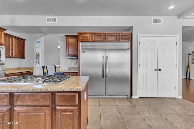 12000 STANSBURY Drive, El Paso, TX 79928