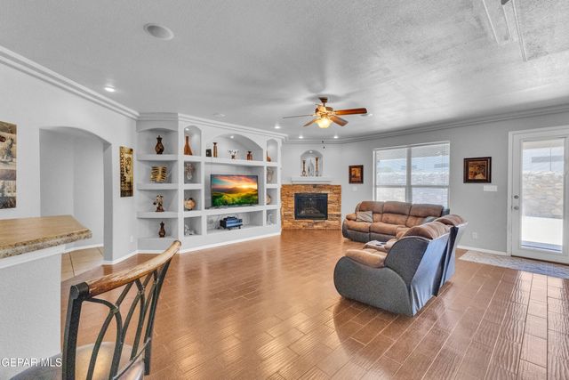 12000 STANSBURY Drive, El Paso, TX 79928