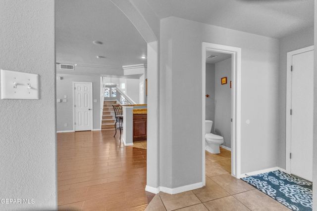 12000 STANSBURY Drive, El Paso, TX 79928