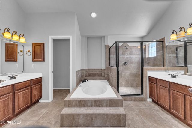 12000 STANSBURY Drive, El Paso, TX 79928