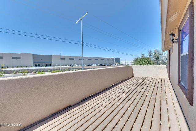 12000 STANSBURY Drive, El Paso, TX 79928