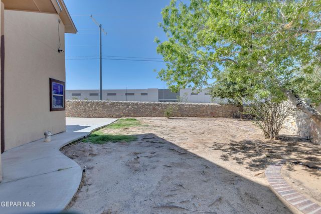12000 STANSBURY Drive, El Paso, TX 79928