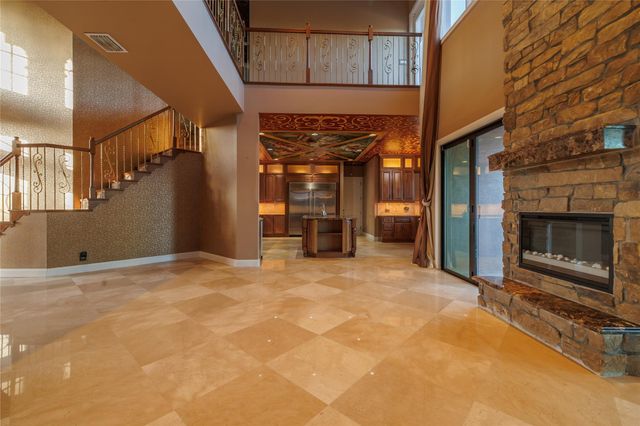 5660 Lago Del Sol Drive, Lake Worth, FL 33449