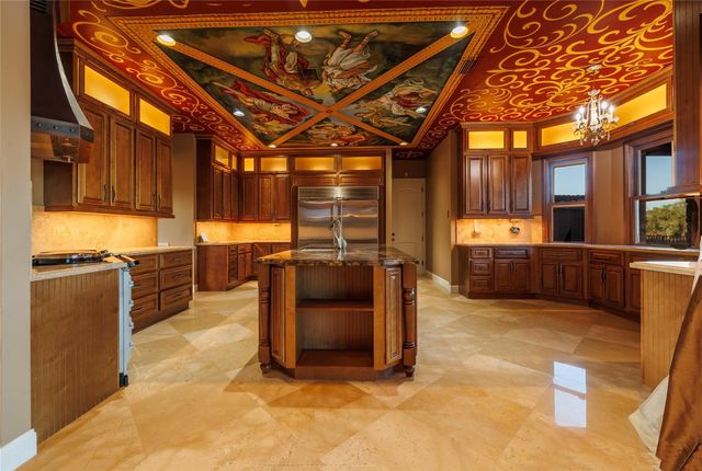 5660 Lago Del Sol Drive, Lake Worth, FL 33449