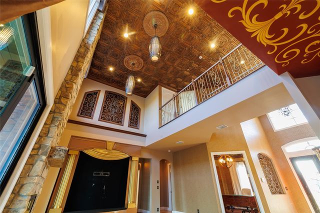 5660 Lago Del Sol Drive, Lake Worth, FL 33449