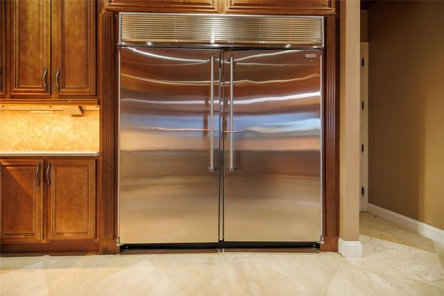 5660 Lago Del Sol Drive, Lake Worth, FL 33449