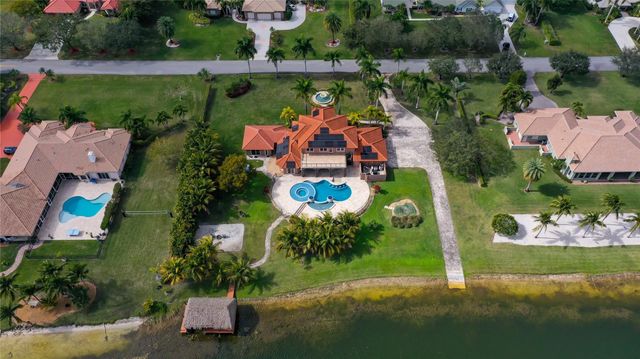 5660 Lago Del Sol Drive, Lake Worth, FL 33449