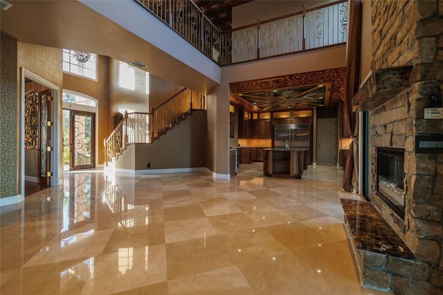 5660 Lago Del Sol Drive, Lake Worth, FL 33449