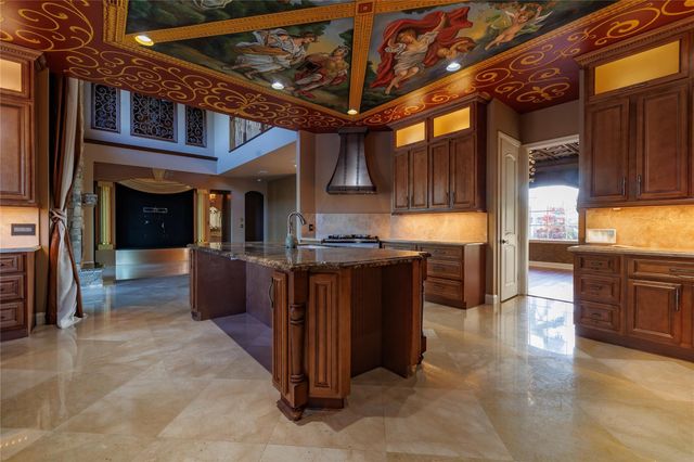 5660 Lago Del Sol Drive, Lake Worth, FL 33449