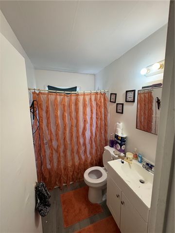 104 N Halloway Street, Dayton, OH 45417