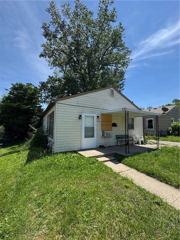 104 N Halloway Street, Dayton, OH 45417