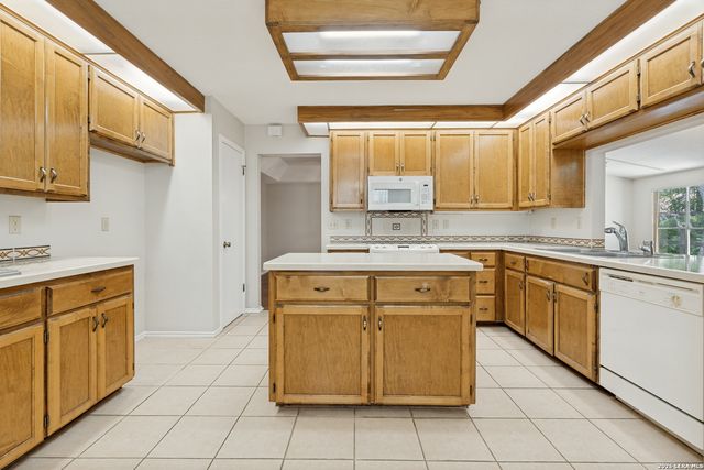 13706 Oak Pebble, San Antonio, TX 78232