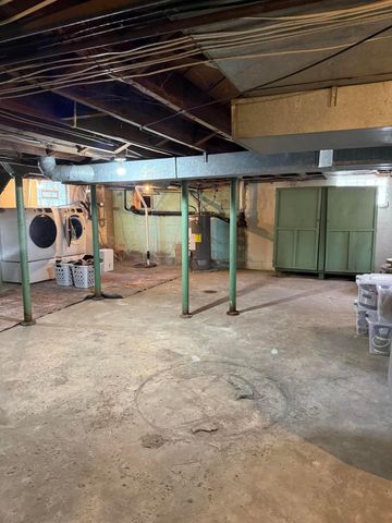 979 Granville Road, Newark, OH 43055