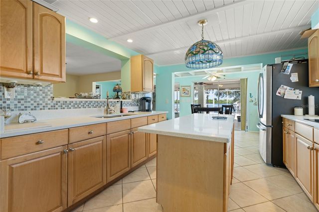174 SPRING LAKE BOULEVARD NW, Port Charlotte, FL 33952