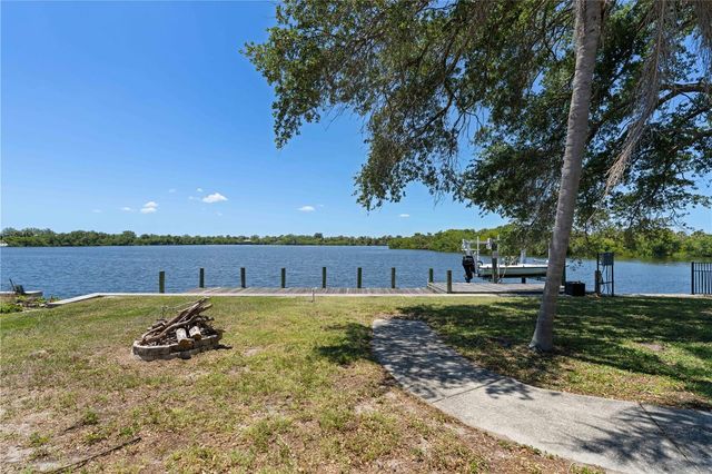 174 SPRING LAKE BOULEVARD NW, Port Charlotte, FL 33952