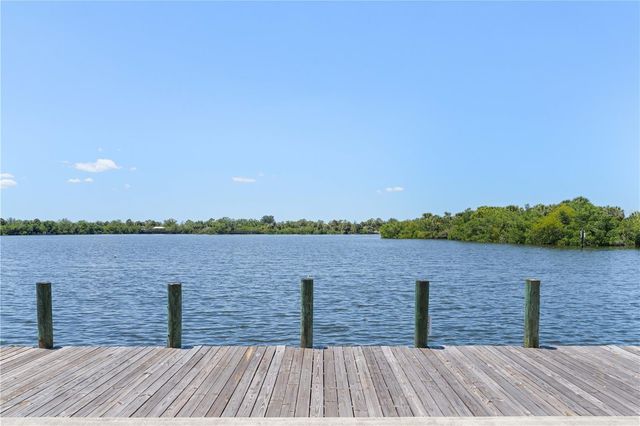 174 SPRING LAKE BOULEVARD NW, Port Charlotte, FL 33952