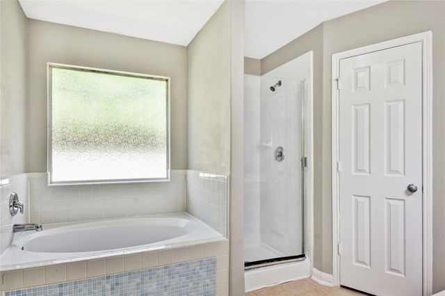 5601 Savannah Woods Lane, Rosharon, TX 77583