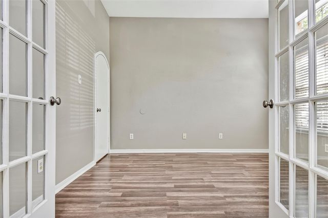 5601 Savannah Woods Lane, Rosharon, TX 77583