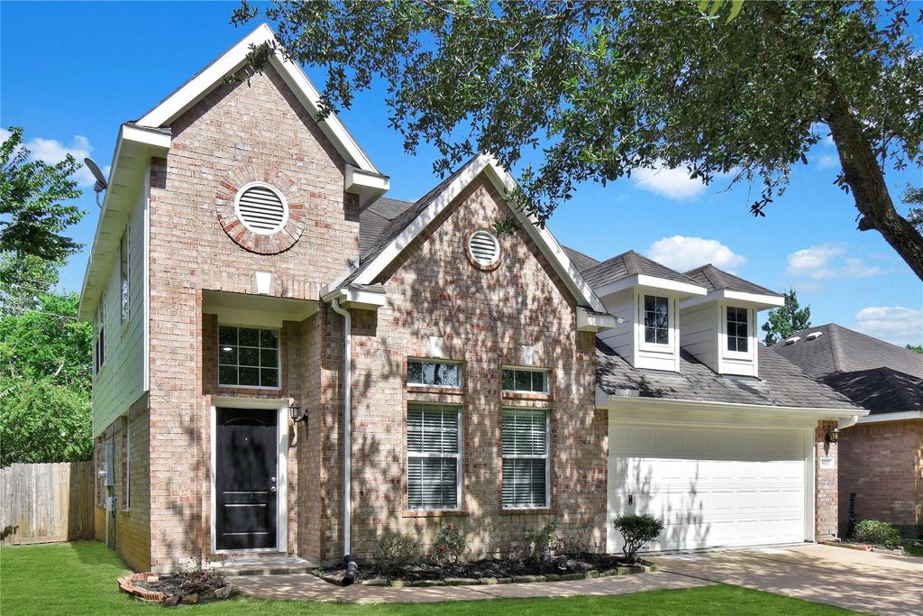 5601 Savannah Woods Lane, Rosharon, TX 77583