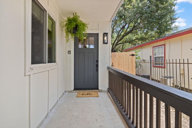 6111 Pino LN, Austin, TX 78744
