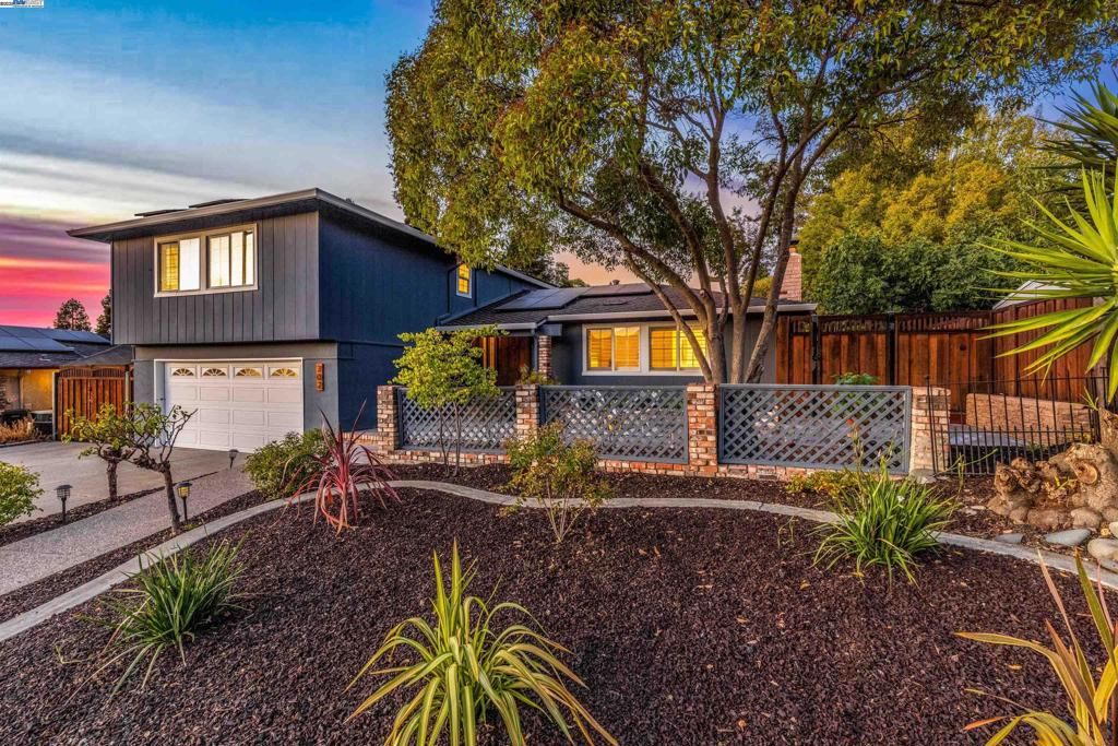 702 Sylvaner Dr, Pleasanton, CA 94566