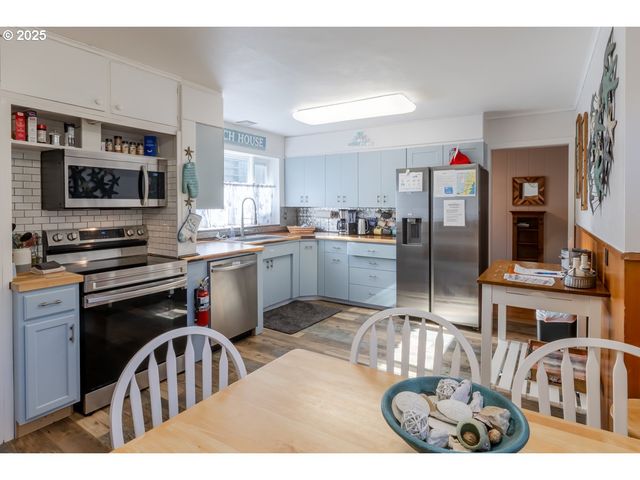 1271 S PROM, Seaside, OR 97138