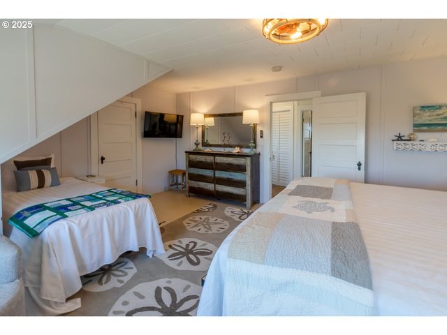 1271 S PROM, Seaside, OR 97138