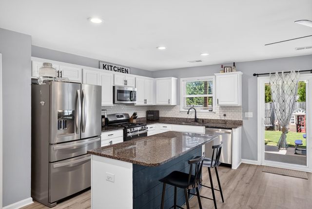 642 Ridgeville Crossing Drive, Inman, SC 29349