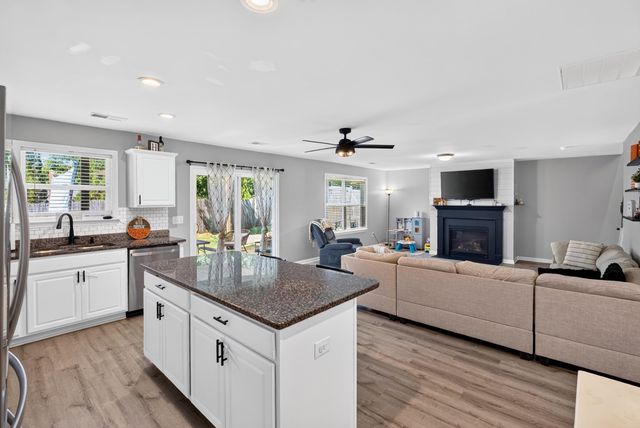 642 Ridgeville Crossing Drive, Inman, SC 29349