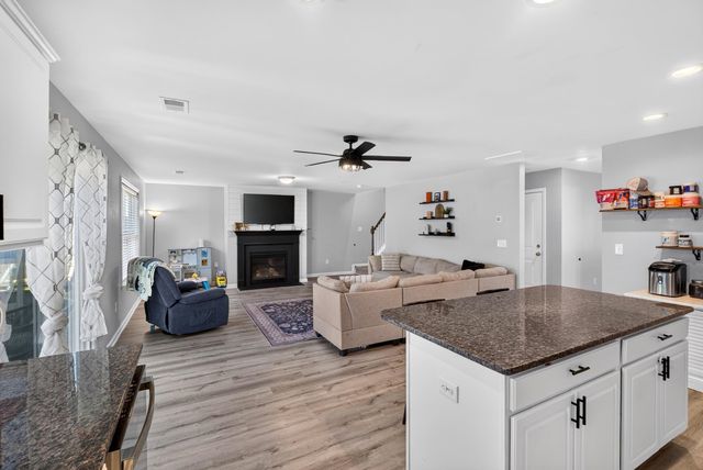 642 Ridgeville Crossing Drive, Inman, SC 29349