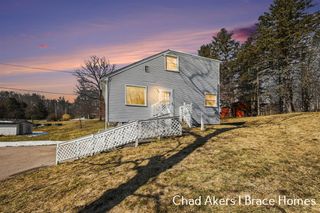 9555 Eastern Avenue, Byron Center, MI 49315