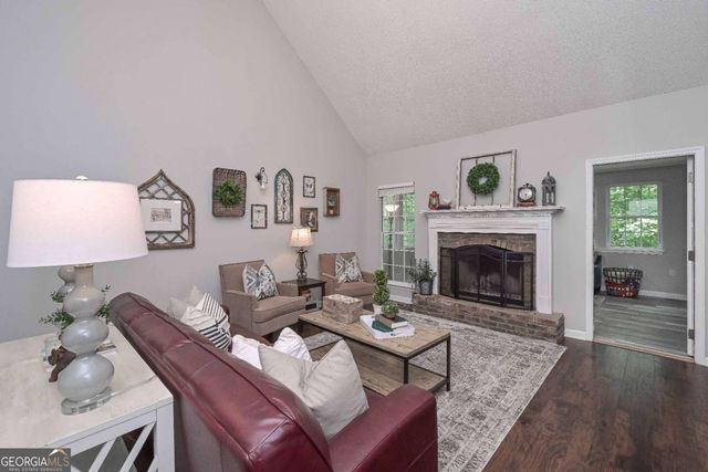 7533 Mason Falls Drive, Winston, GA 30187