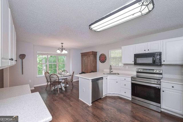 7533 Mason Falls Drive, Winston, GA 30187