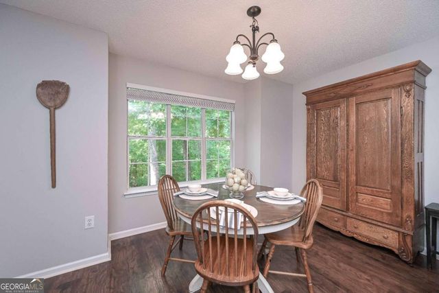 7533 Mason Falls Drive, Winston, GA 30187