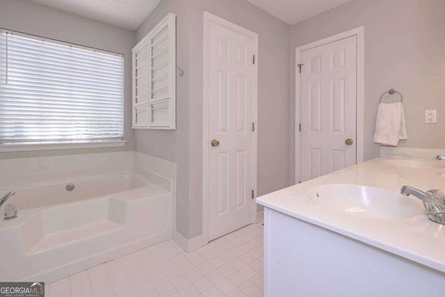 7533 Mason Falls Drive, Winston, GA 30187