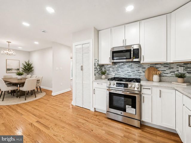 5806 MIRIAM DR, Sykesville, MD 21784
