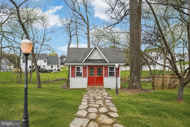 5806 MIRIAM DR, Sykesville, MD 21784