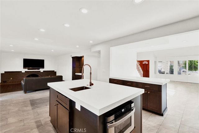 21891 Summerwind, Huntington Beach, CA 92646