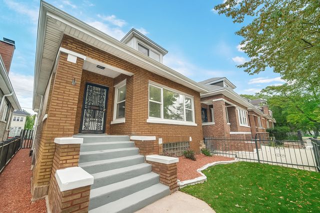 6741 S Maplewood Avenue, Chicago, IL 60629