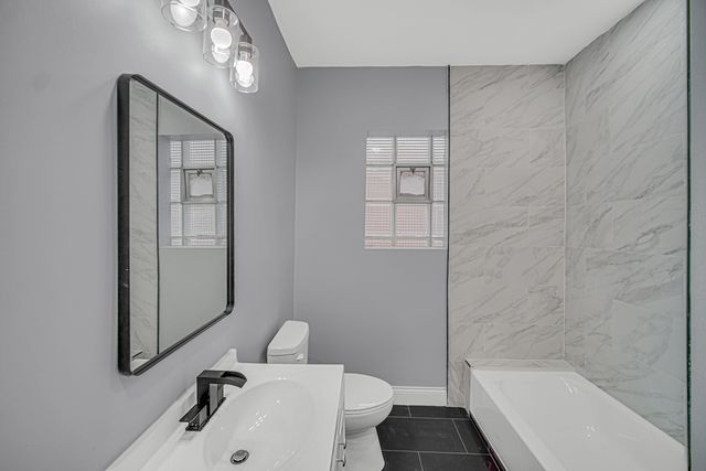 6741 S Maplewood Avenue, Chicago, IL 60629