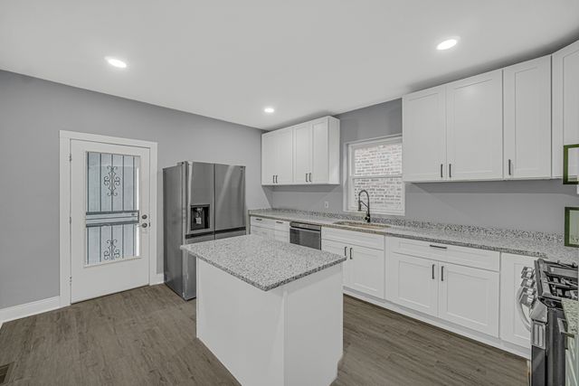 6741 S Maplewood Avenue, Chicago, IL 60629