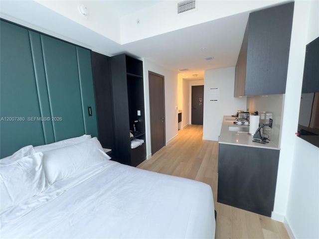 20 NE 11th St 3012A, Miami, FL 33132