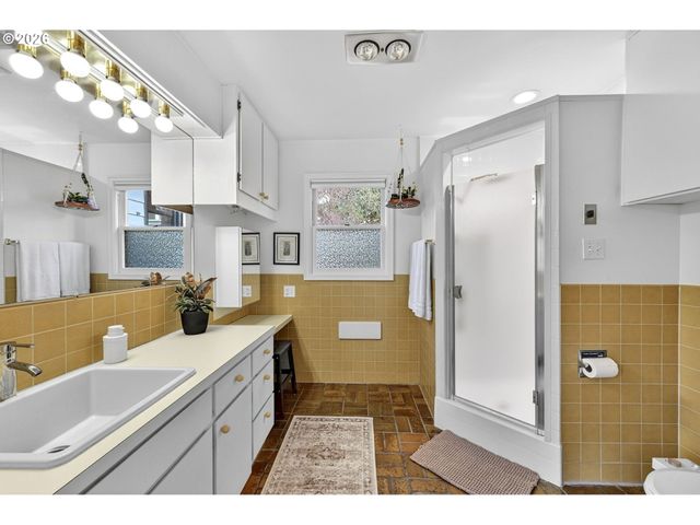 635 Se 55TH Ave, Portland, OR 97215