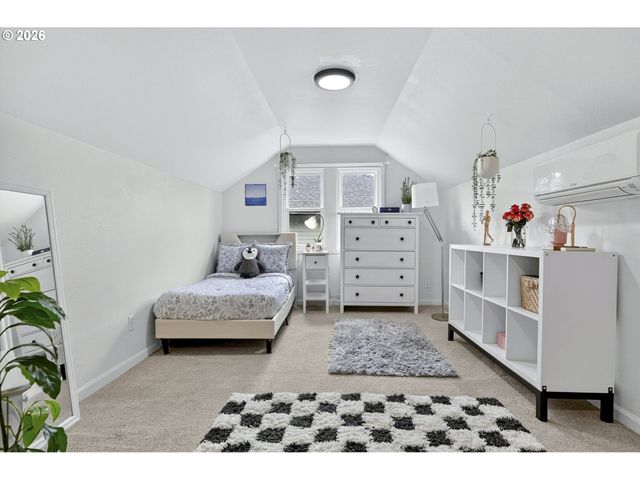 635 Se 55TH Ave, Portland, OR 97215