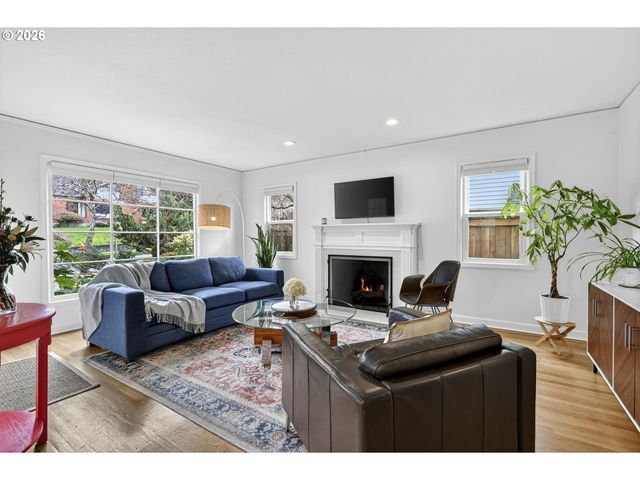 635 Se 55TH Ave, Portland, OR 97215