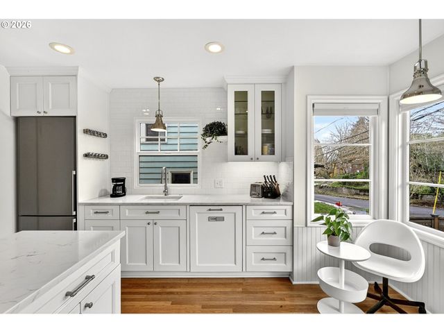 635 Se 55TH Ave, Portland, OR 97215