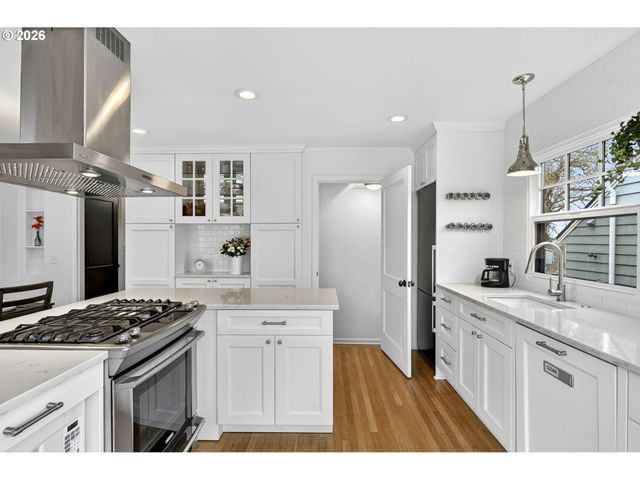 635 Se 55TH Ave, Portland, OR 97215