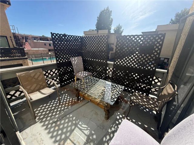 9131 Burnet Avenue 10, North Hills, CA 91343